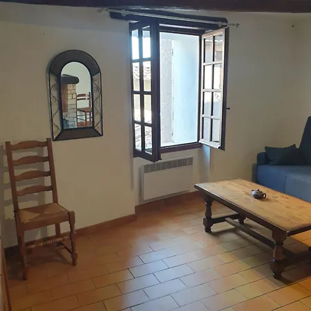 Charmante Maison De Village Au Coeur Du Luberon Pierrevert