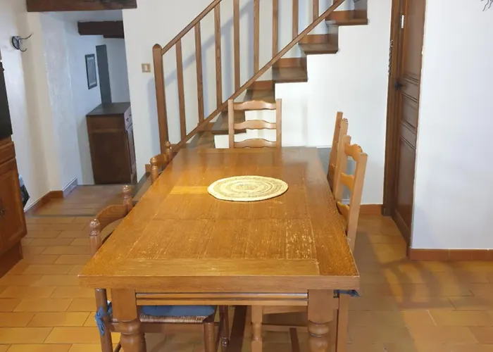 Apartment Charmante Maison De Village Au Coeur Du Luberon Pierrevert